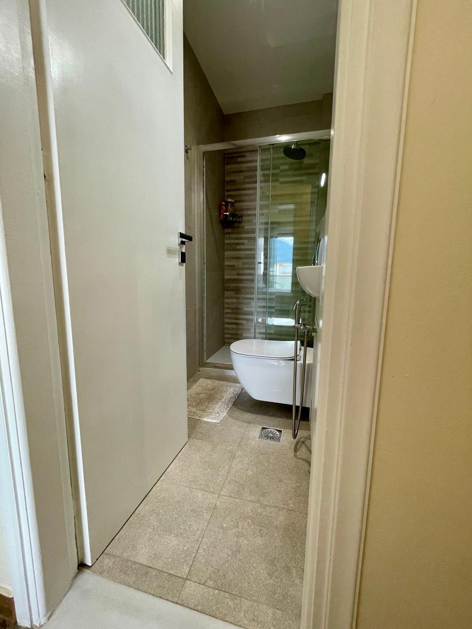 Kalamata.House - Sunny&modern apartment with view! Bagian luar foto